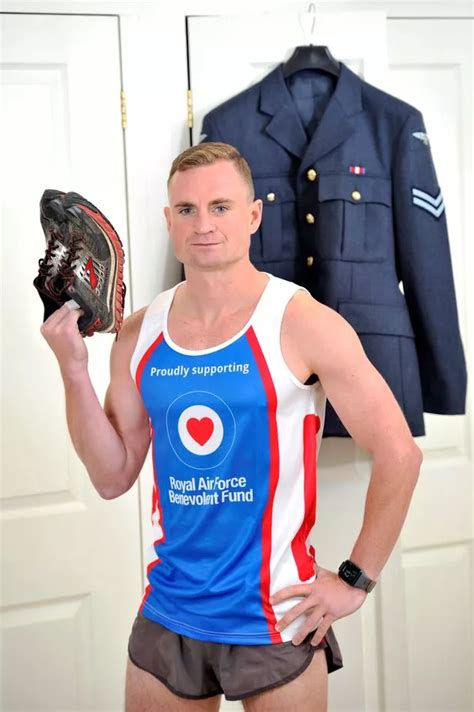Im A Glutton For Punishment Superfit Raf Officer Completes 100th Marathon To Mark Air Forces