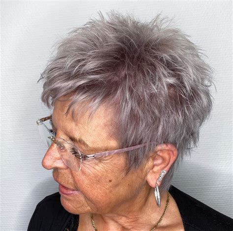 18 Modern Haircuts For Women Over 70 To Look Younger