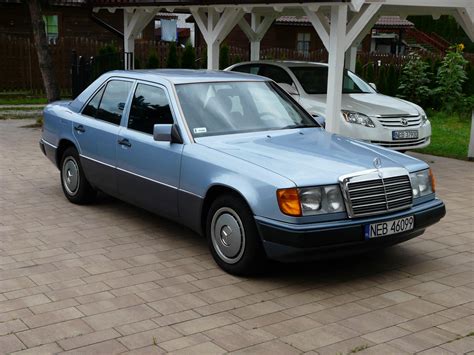 We analyze millions of used cars daily. Mercedes 200D W124 1991 - SPRZEDANY - Giełda klasyków