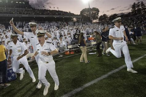 Running joyride react pegasus air zoom. Navy Wins Navy-Air Force Football Game (With images ...