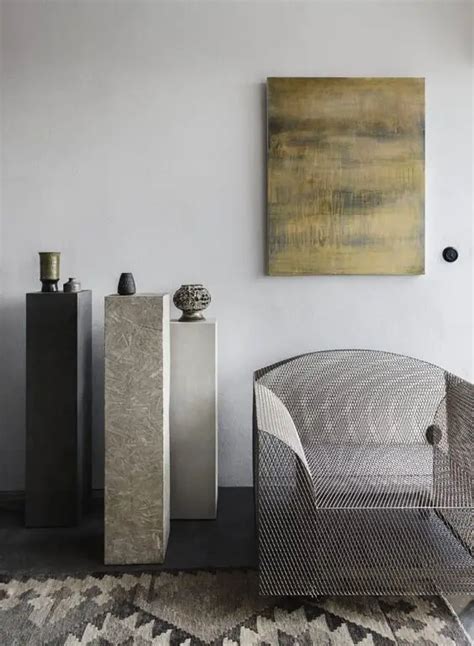 9 Modern Pedestals Thatll Instantly Make Your Space Look More High End