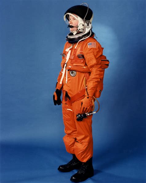 Evolution Of The Spacesuit In Pictures Space Tech Gallery