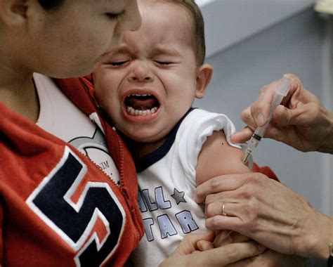 Sorry Kids Flu Shots Work Better Than Nose Spray The New York Times