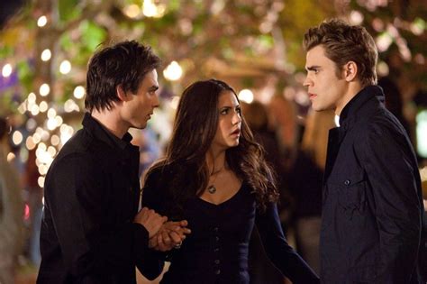 Il Trio Protagonista Nellepisodio Founders Day Di The Vampire Diaries