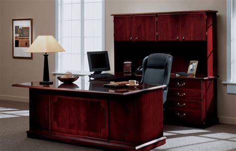 Using Of Traditional Executive Office Furniture Browser Scene