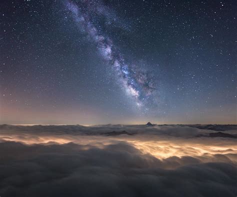 Milky Way Above A Sea Of Clouds By Robertobertero On Deviantart