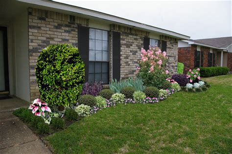 Landscaping Ideas For Ranch Homes 9 Front Yard Design Ranch House