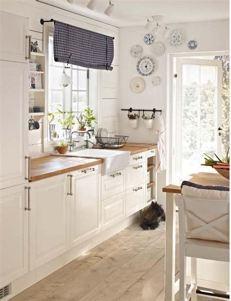 This means the vast majority of the countertop weight is resting on a few places instead of the entire side of the. Décoration Maison En Photos 2018 - Love this Ikea Kitchen! - ListSpirit.com - Leading ...