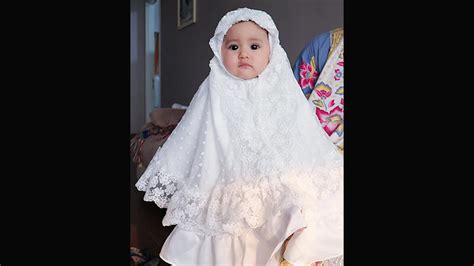 Foto Bayi Lucu Imut Cantik Berhijab