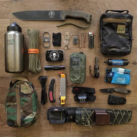 Some Survival Items👌 Survival Gear Bushcraft Woodsman