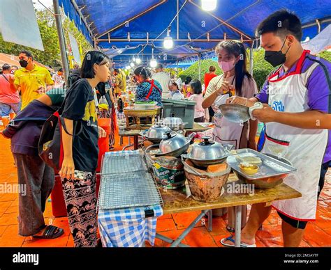 Mueang Phuket Island Thailand Muslimische Frauen Die Thailändisches Street Food Beim