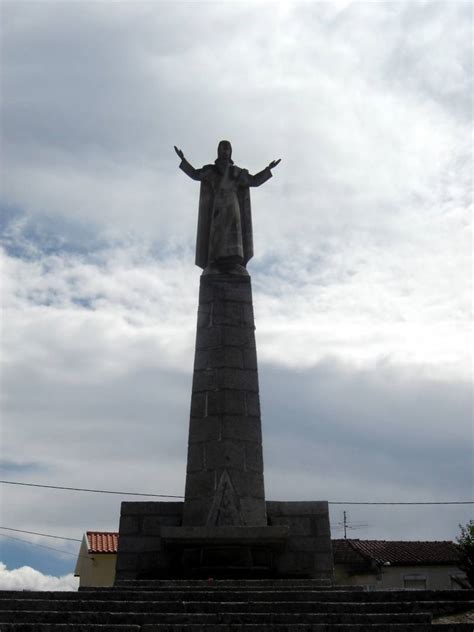 Estátua Do Cristo Rei Nelas All About Portugal