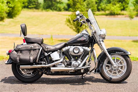 2013 Harley-Davidson® FLSTC Heritage Softail® Classic (Vivid Black ...