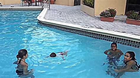 Baby Swimming Underwater 3 Months Youtube