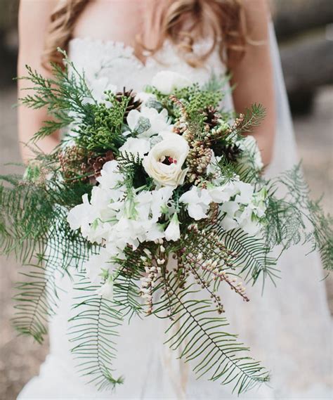 20 chic wedding bouquets ideas for winter brides blog