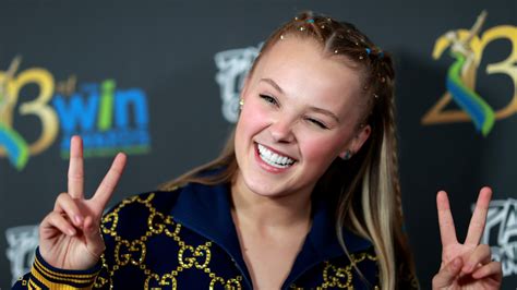 Jojo Siwa Dyed Her Hair Brown And She Looks Totally Different — See