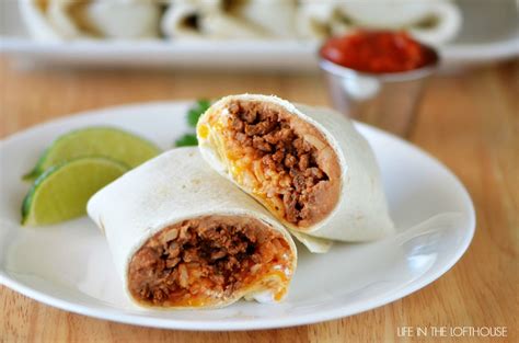 Loaded with beef, rice, beans and tons of cheese, your family will go crazy over these freezer friendly hearty burritos. Freezer Beef and Bean Burritos