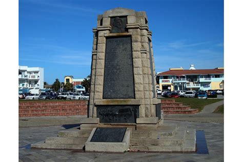 Piet Retief Monument In Port Elizabeth South African History Online