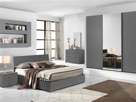 La camera da letto è uno di quegli ambienti domestici che richiede uno studio appropriato delle dimensione e della collocazione dei mobili. Camera da Letto Mondo Convenienza: le offerte in corso