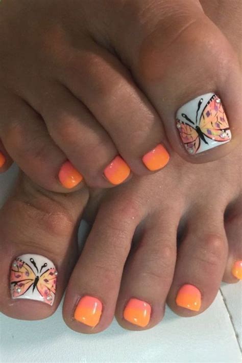 21 Pretty Toe Nail Designs For Your Beach Vacation Toe Nail Designs
