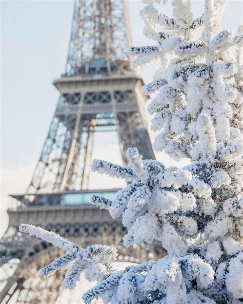 Eiffel Tower At Christmas Wallpaper