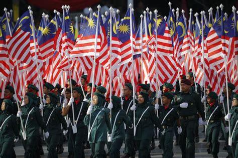 Linkin park living things world tour, 19. Malaysia celebrates 62nd Independence Day