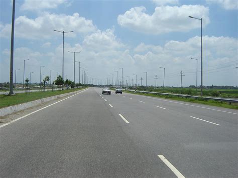 Noida Greater Noida Expressway Photo By Magestom Seaview99 Flickr