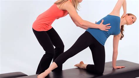 How To Do Kneeling Side Kicks Pilates Workout Youtube