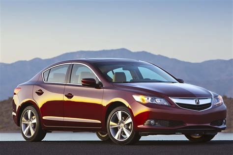 Heres Why You Should Consider The Acura Ilx Over A Honda Civic Si
