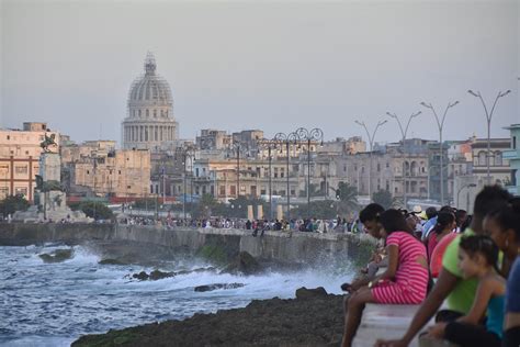 Cuba Havana Malecón · Free Photo On Pixabay