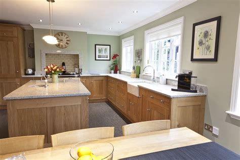 A few years ago, i wrote a post on how to go about choosing paint colors for honey oak trim, but i didn't provide any specific paint colors. the best paint for light oak cabinets in kitchen with ...