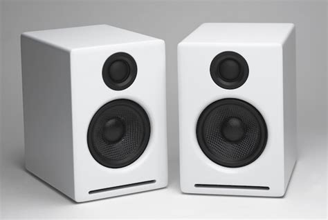 When looking for computer speakers, you want speakers that will bring out the sound from your pc without you straining your ears. List Of Best 2.1 Computer Speakers July 2018: {Top Amazon ...