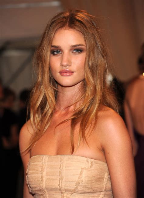 Wallpaper World Rosie Huntington Whiteley Wiki And Photos