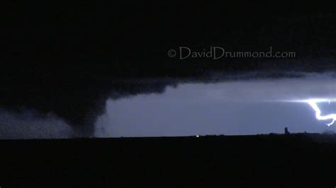 11162015 Large Nighttime Tornado Approaching Pampa Tx Youtube