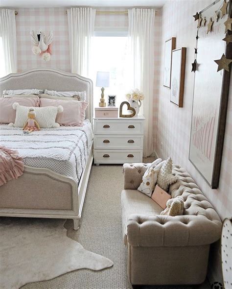 Teenage bedroom ideas pinterest is particular design you plan on creating in a bedroom. Pinterest: @claudiagabg | Small girls bedrooms, Small room ...
