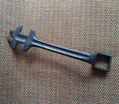 Antique Horse And Buggy Wheel Wrench By Ryokosvintiques On Etsy 1500