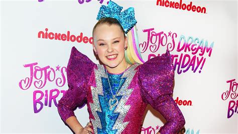 Jojo Siwa Speaks Out After Music Video Sparks Blackface Accusations