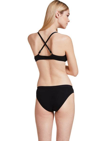Der Klassische Bikini Schnitt Von „steady Suzie“ Macht Sie Zur Perfekten Alltagsbegleiterin