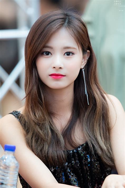 pin on tzuyu nice