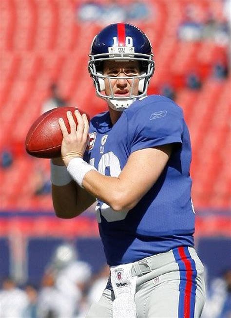Ny Giants Quarterback Eli Manning To Practice In A Limited Capacity