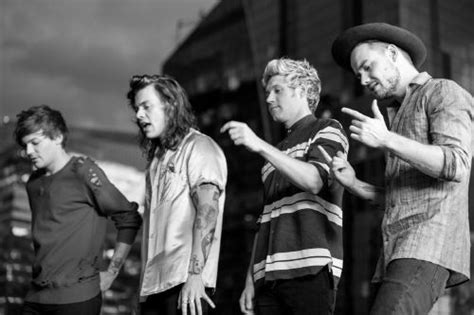 see one direction s perfect new music video