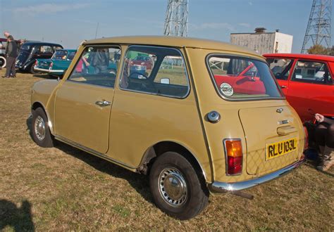 1973 Austin Mini 1000 Triggers Retro Road Tests Flickr