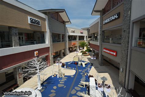 Do business at genting highlands premium outlets a simon property. Premium Outlets