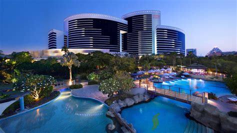 Grand Hyatt Dubai Luxury Resort Hotel
