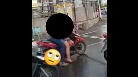 Video Raba Raba Di Motor Viral Sejoli Mesum Di Surabaya