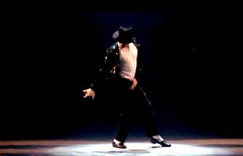 Remembering The King Of Pop 10 Signature Michael Jackson Dance Moves