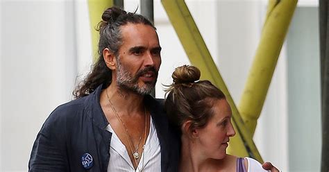 Russell Brand S Pregnant Wife Is Glowing As They Head On Luxury
