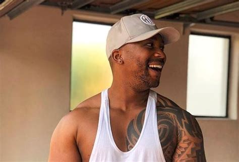 Hectic Naakmusiq S Girlfriend Robyn Calls Off Engagement