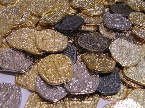 Pirate Treasure Coins About The Size Of A Nickel 30 Gold And Silver