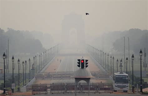 Photos Smoky Haze Shrouds Delhi Ncr As Air Quality Enters Very Poor
